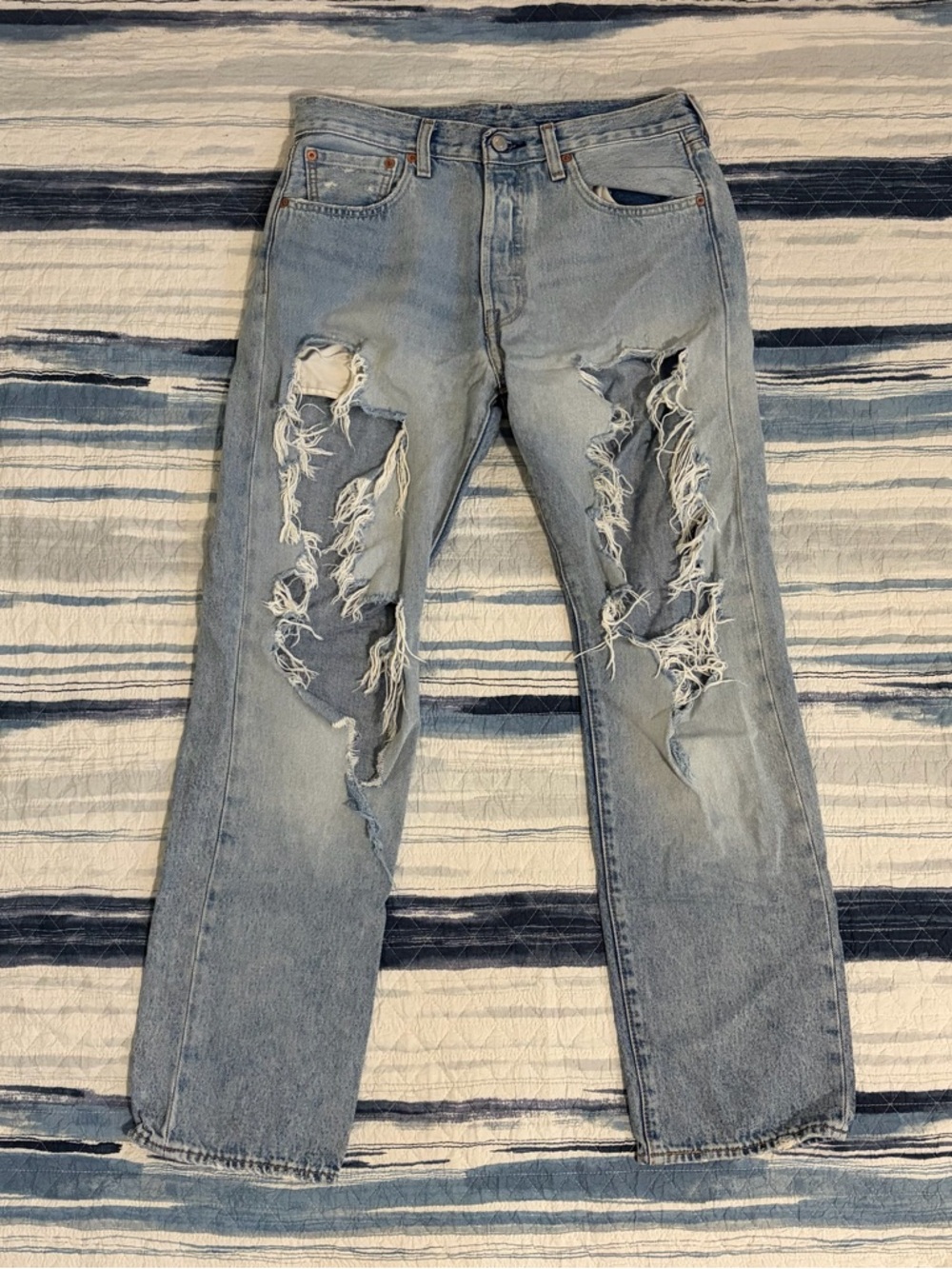 Levi's 501 ‘93 Straight Fit Distressed Mens Jeans